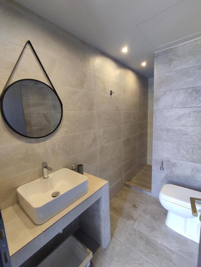 Stefani Apartments Methana Bagian luar foto