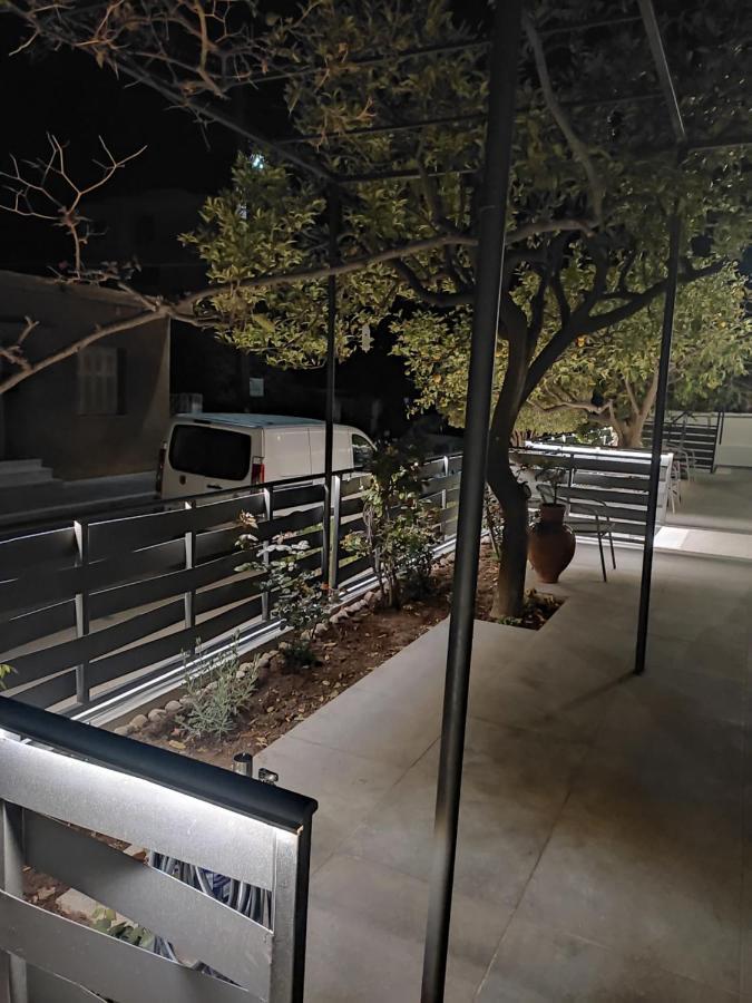 Stefani Apartments Methana Bagian luar foto
