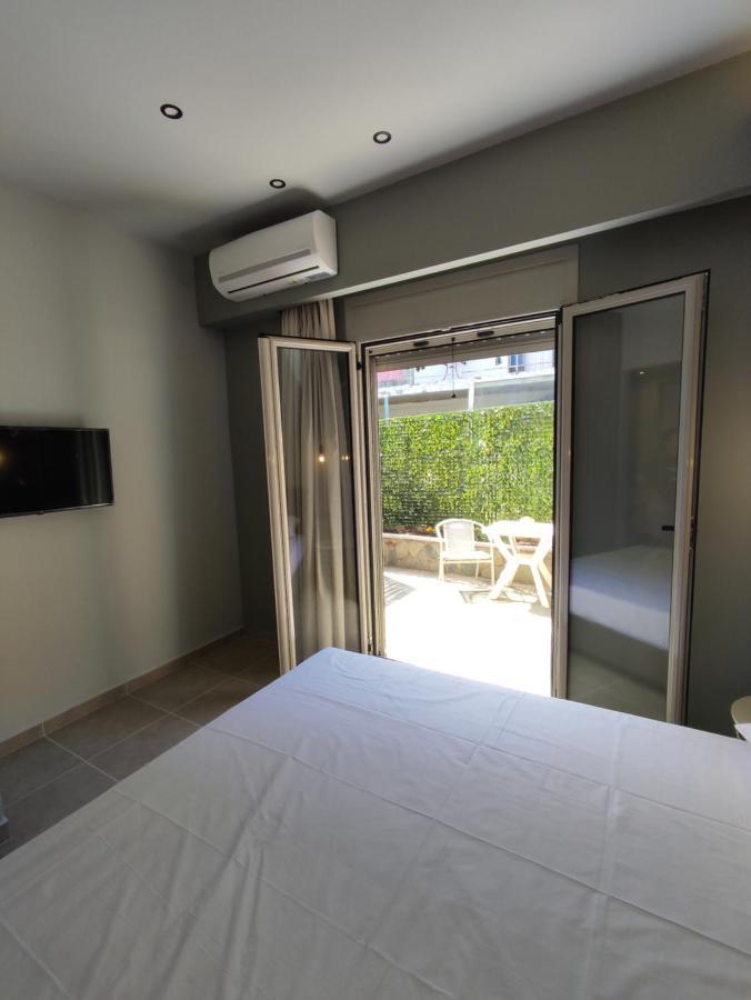 Stefani Apartments Methana Bagian luar foto