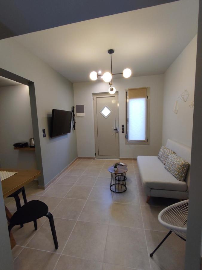 Stefani Apartments Methana Bagian luar foto